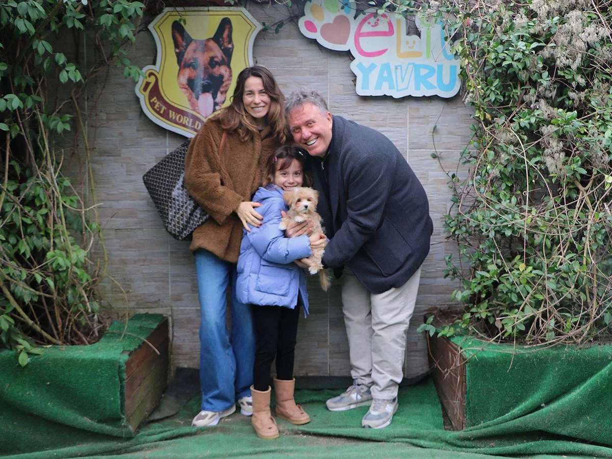 Avni Bey ve ailesi Maltipoo yavrularına kavuştular