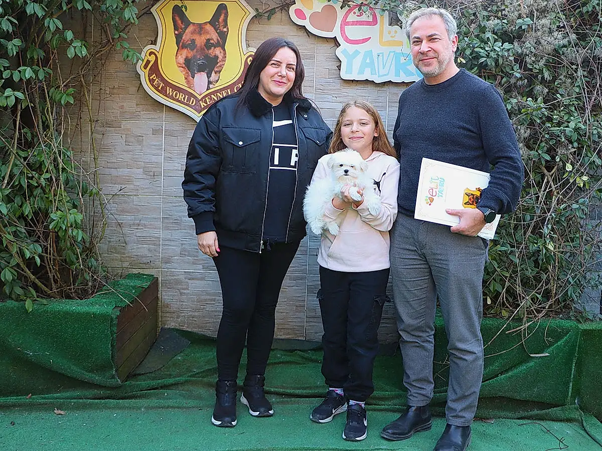 Begüm Hanım ve ailesi Morkie yavrularına kavuştular