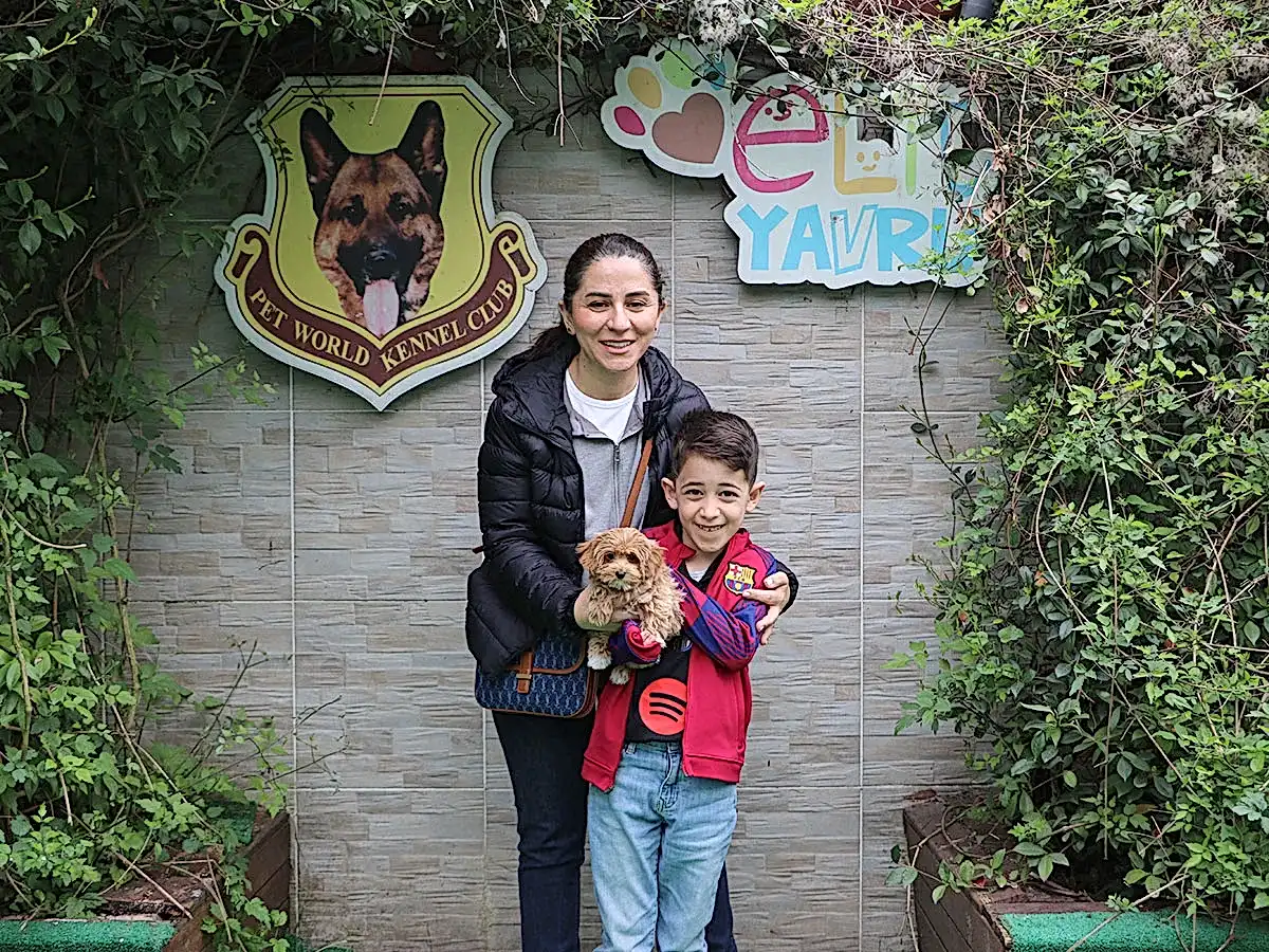 Sevgili Damla Hanım ve ailesi Teacup Maltipoo kızına kavuştu