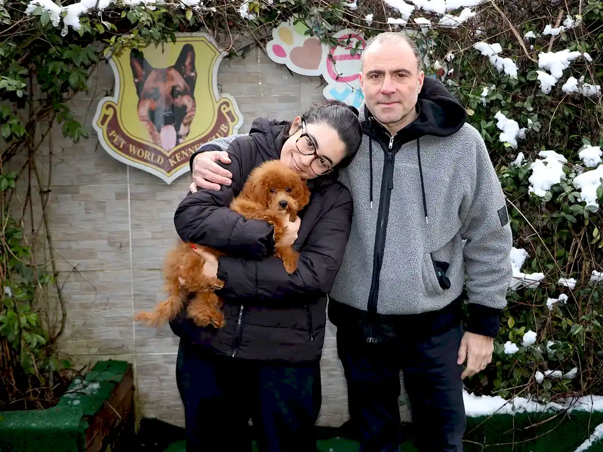 Sevgili Deren Hanım ve ailesi Poodle yavrularına kavuştular