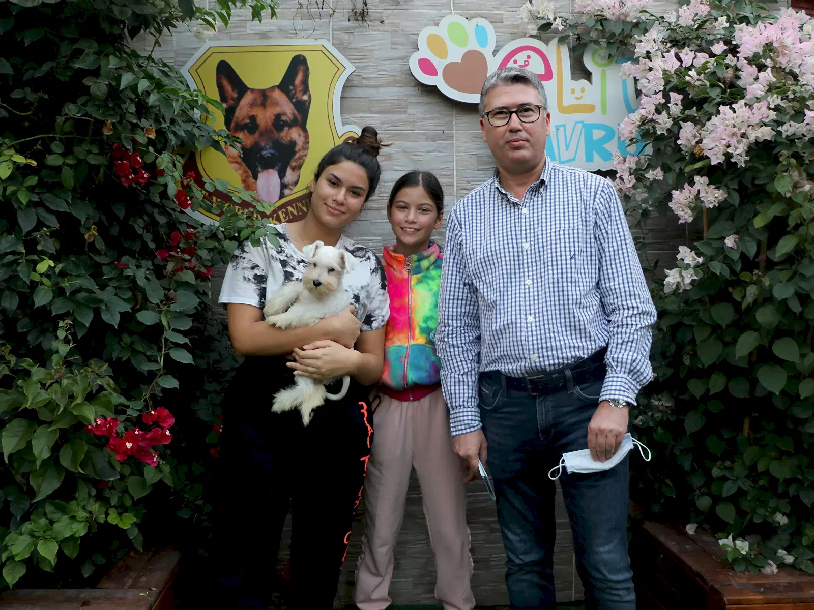 Emre Kurtoğlu ve ailesi Schnauzer Yavrularına kavuştular