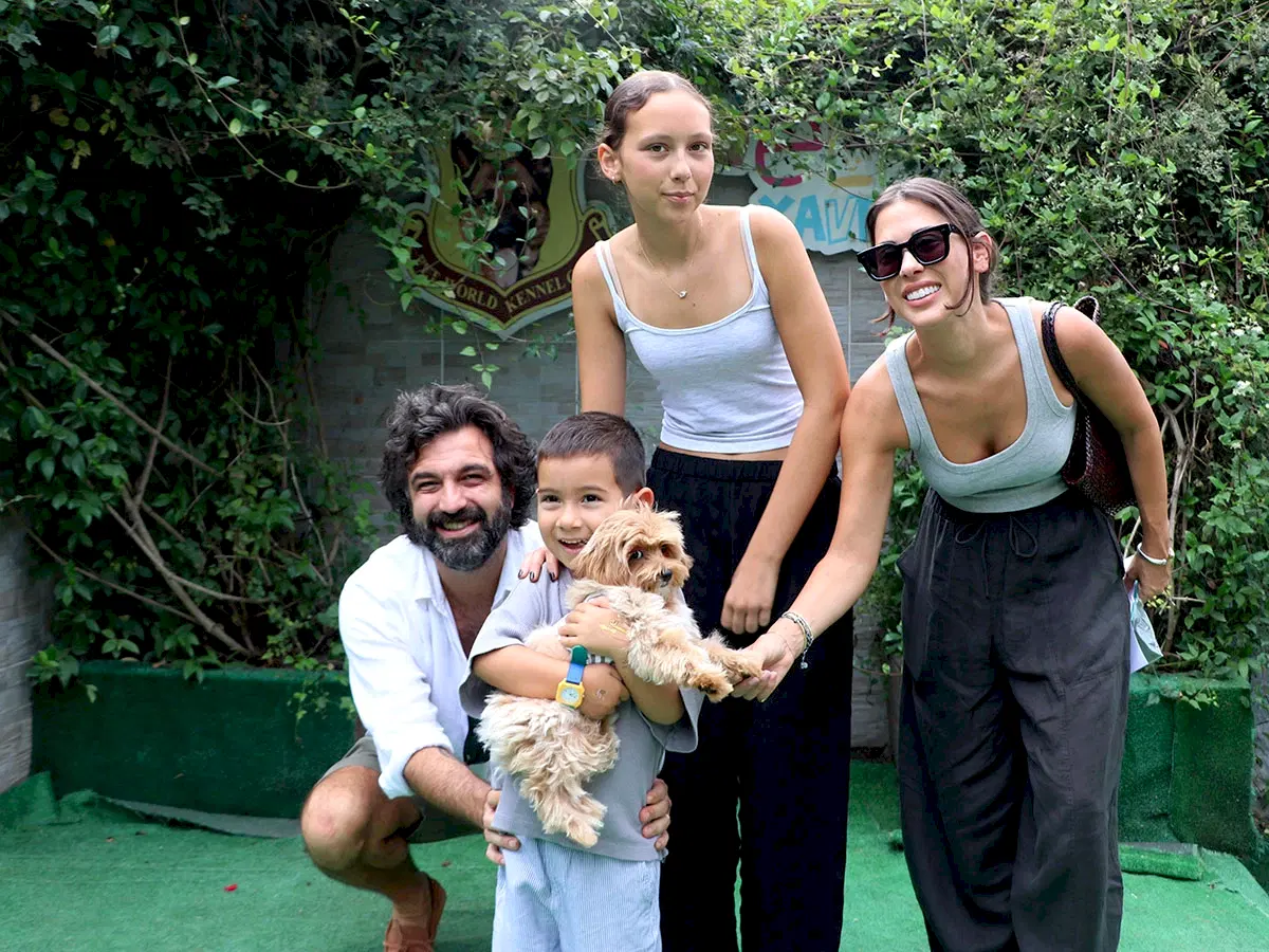 Kerim Polat ve ailesi Maltipoo yavrularına kavuştular