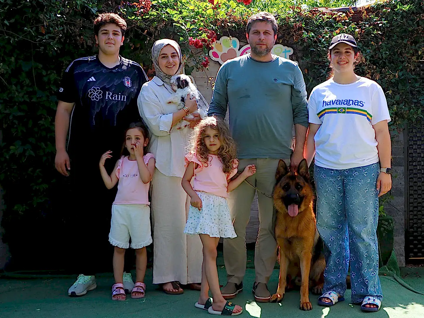 Sevgili Mahmut bey ve ailesi Morkie yavrularına kavuştular