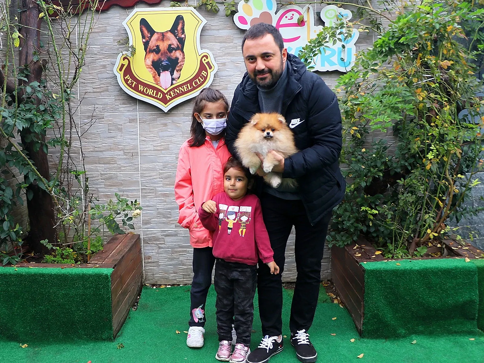 Serkan Bey ve ailesi Pomeranian yavrularına kavuştular